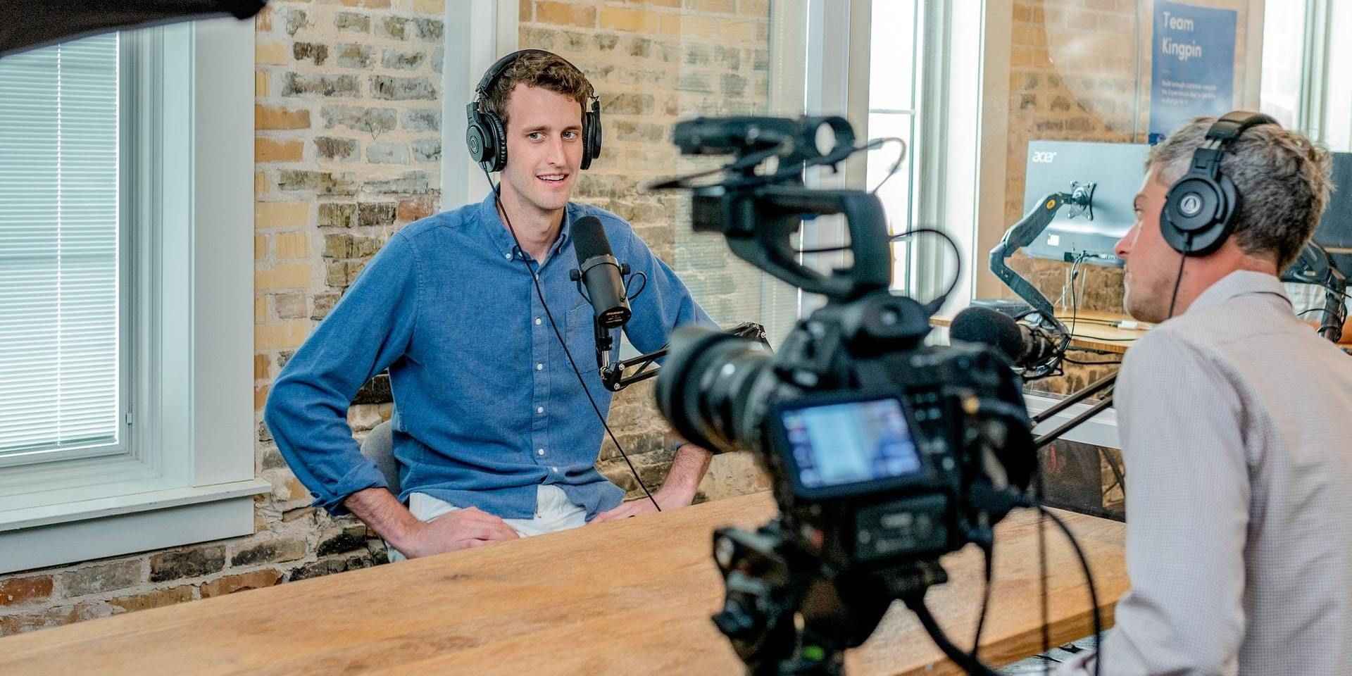 «Изображение к посту “Как современные технологии помогают журналистам и блогерам в наше время?”»