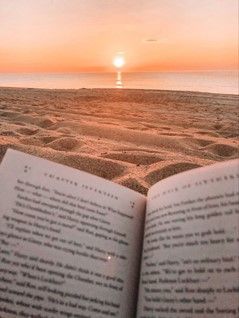«Изображение к посту “Reading outside the home: the best places to read in your city”»