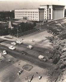 Алма-Ата начала 70-х. Старый Дом правительства