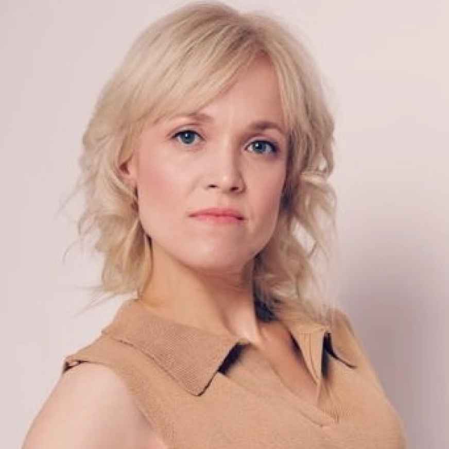 Людмила Петрова